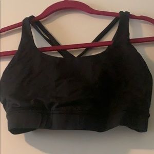 Black lulu lemon sports bra